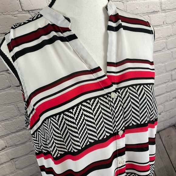 Worthington Tunic Top Geometric Medium - Picture 2 of 9